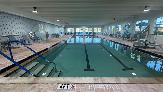 6180 Kings Gate Cir, Delray Beach, FL 33484