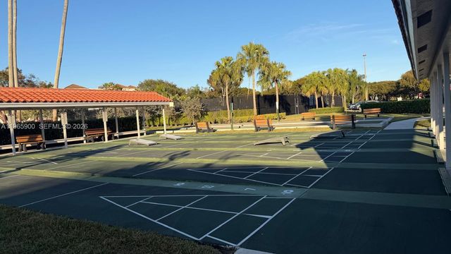 6180 Kings Gate Cir, Delray Beach, FL 33484