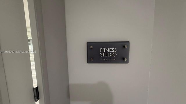 6180 Kings Gate Cir, Delray Beach, FL 33484