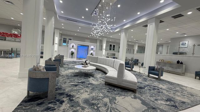 6180 Kings Gate Cir, Delray Beach, FL 33484