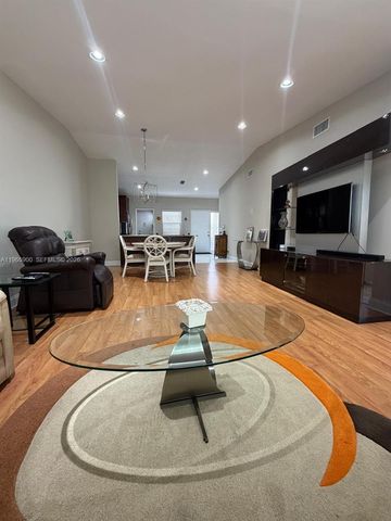 6180 Kings Gate Cir, Delray Beach, FL 33484