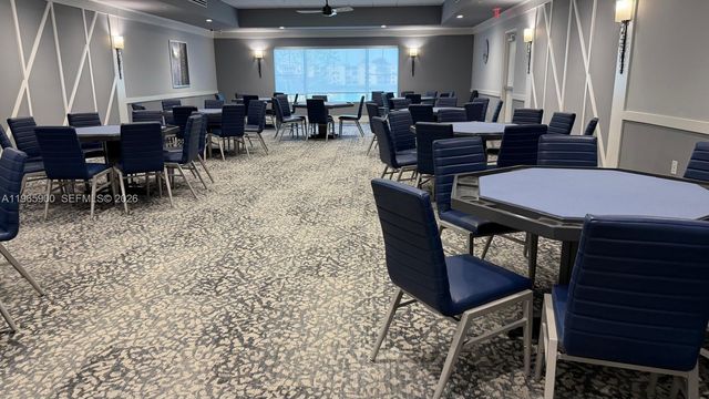 6180 Kings Gate Cir, Delray Beach, FL 33484