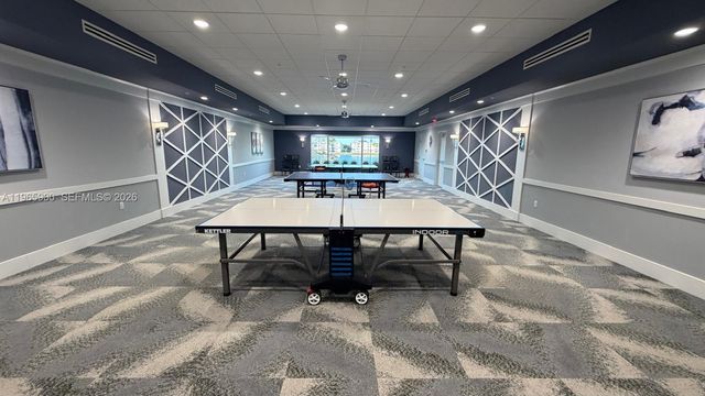 6180 Kings Gate Cir, Delray Beach, FL 33484