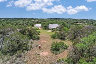 199 Middleton RD, Spicewood, TX 78669