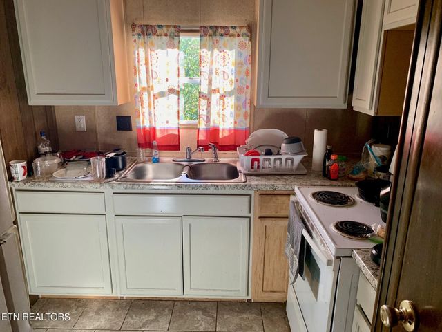 3014 Montvale Rd, Maryville, TN 37803