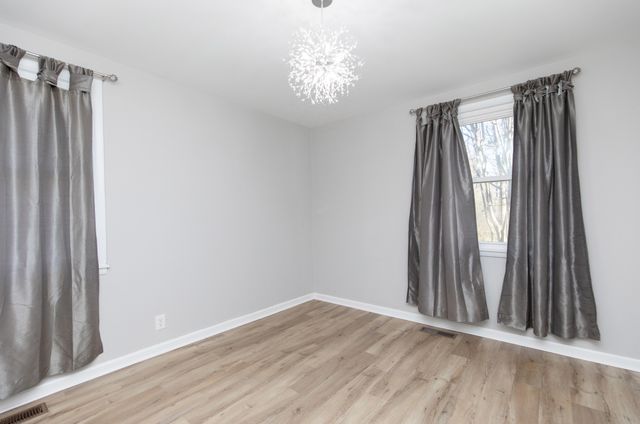 2604 Hickory Dr, Springfield, TN 37172