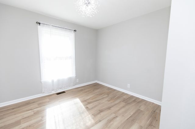 2604 Hickory Dr, Springfield, TN 37172