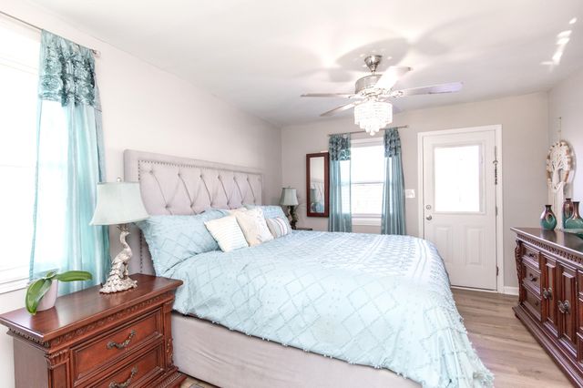 2604 Hickory Dr, Springfield, TN 37172