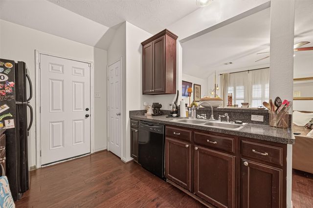 3710 Mcgowen Street, Houston, TX 77004