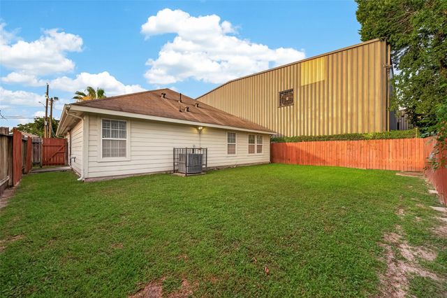3710 Mcgowen Street, Houston, TX 77004