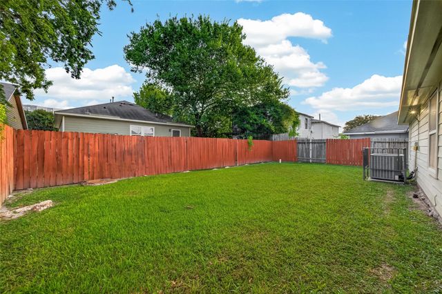 3710 Mcgowen Street, Houston, TX 77004