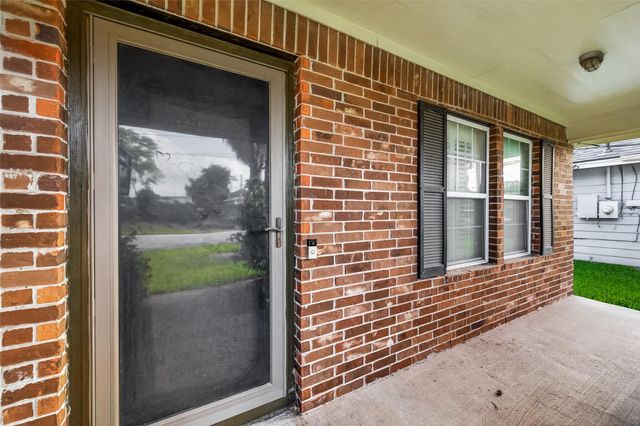 3710 Mcgowen Street, Houston, TX 77004