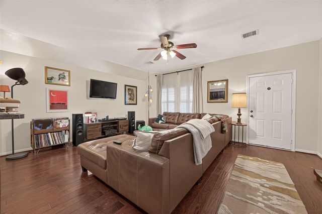 3710 Mcgowen Street, Houston, TX 77004