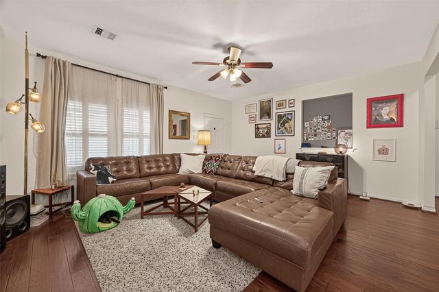 3710 Mcgowen Street, Houston, TX 77004