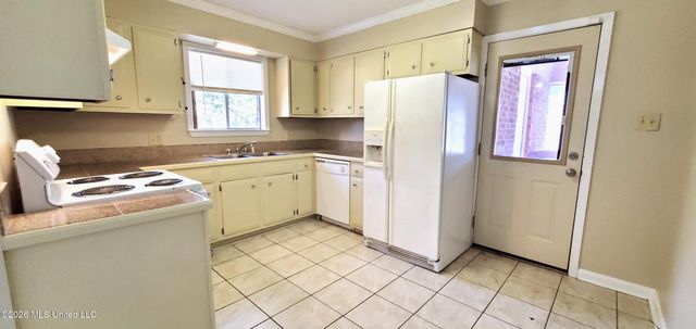 4205 Yosemite Drive, Ocean Springs, MS 39564