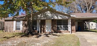 4205 Yosemite Drive, Ocean Springs, MS 39564