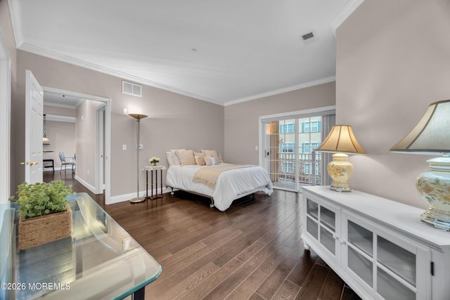 540 Cranbury Road 219, East Brunswick, NJ 08816