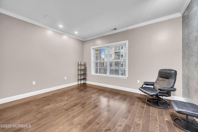 540 Cranbury Road 219, East Brunswick, NJ 08816