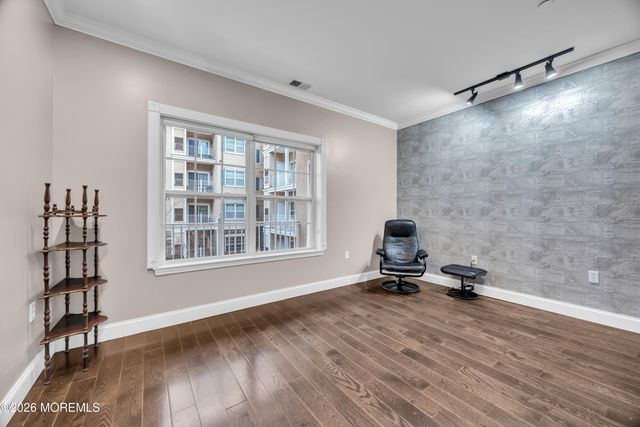 540 Cranbury Road 219, East Brunswick, NJ 08816