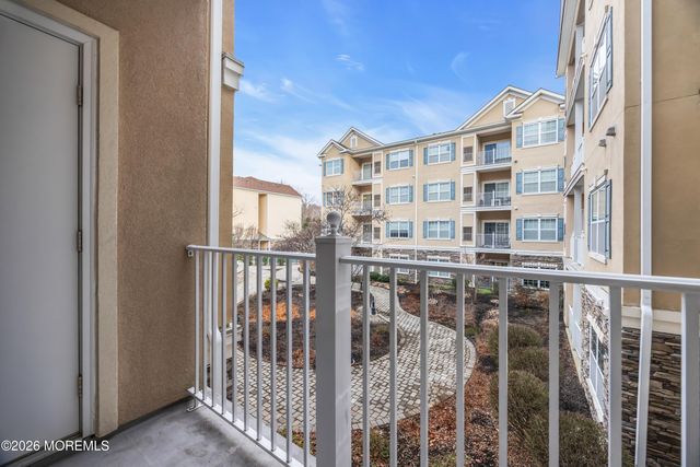 540 Cranbury Road 219, East Brunswick, NJ 08816