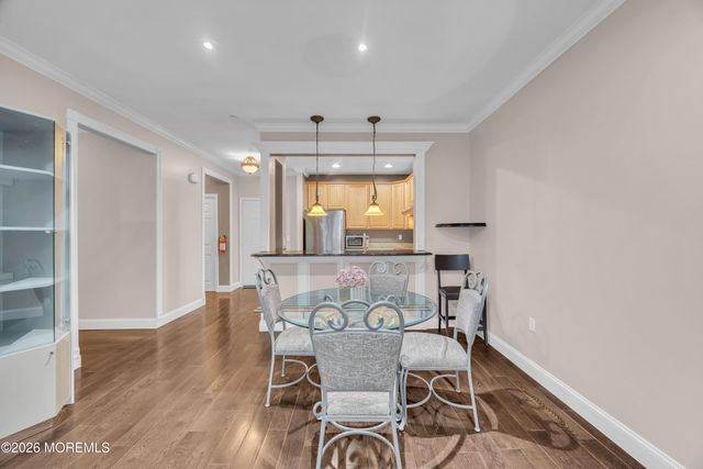 540 Cranbury Road 219, East Brunswick, NJ 08816