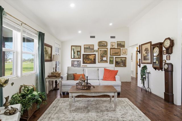 2610 Vz County Road 3105, Edgewood, TX 75117