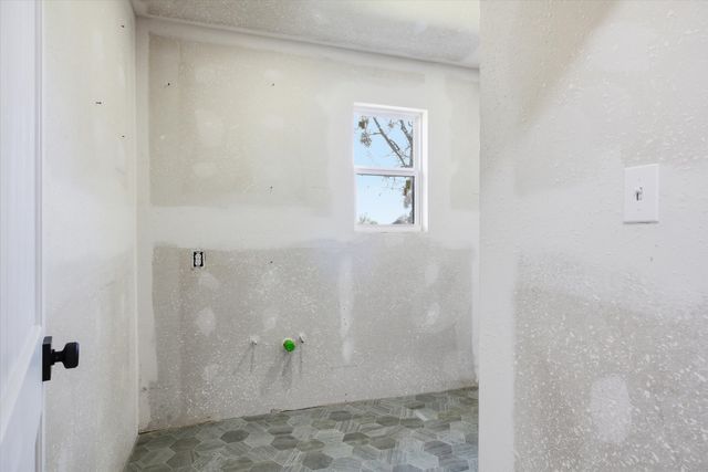 2610 Vz County Road 3105, Edgewood, TX 75117