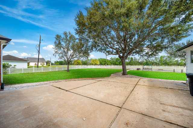 7211 Savannah Glen Lane, Richmond, TX 77469