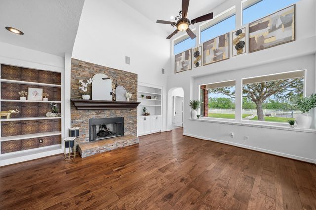 7211 Savannah Glen Lane, Richmond, TX 77469