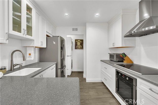 358 Villa Point, Newport Beach, CA 92660