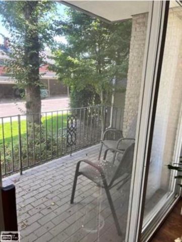 1115 N Old Woodward Avenue, Birmingham, MI 48009