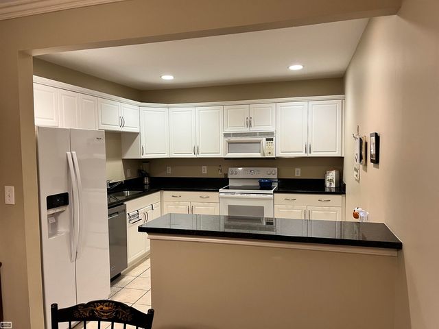 1115 N Old Woodward Avenue, Birmingham, MI 48009