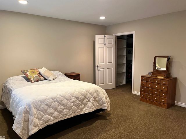 1115 N Old Woodward Avenue, Birmingham, MI 48009