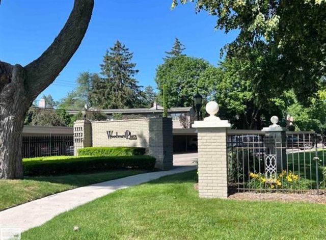 1115 N Old Woodward Avenue, Birmingham, MI 48009