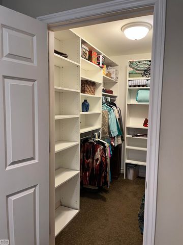 1115 N Old Woodward Avenue, Birmingham, MI 48009