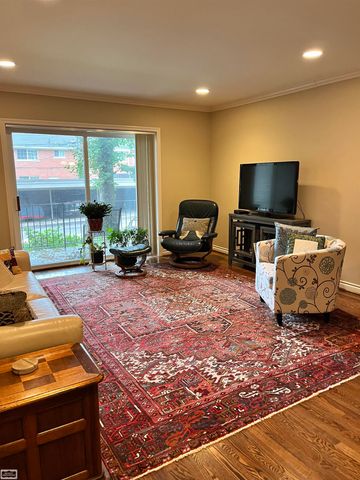 1115 N Old Woodward Avenue, Birmingham, MI 48009