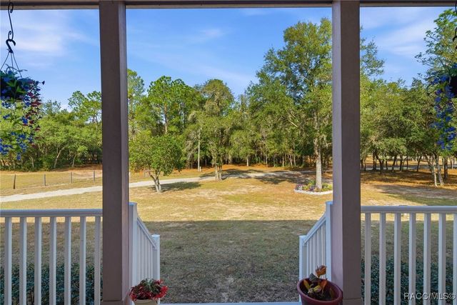 7724 W Sunmar Sample Lane, Dunnellon, FL 34433