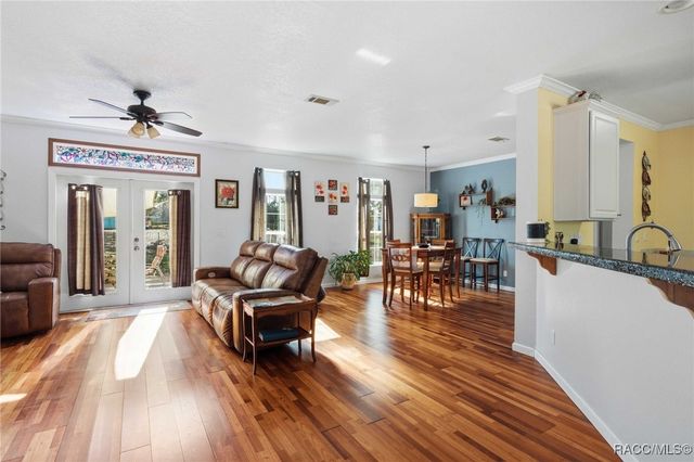 7724 W Sunmar Sample Lane, Dunnellon, FL 34433