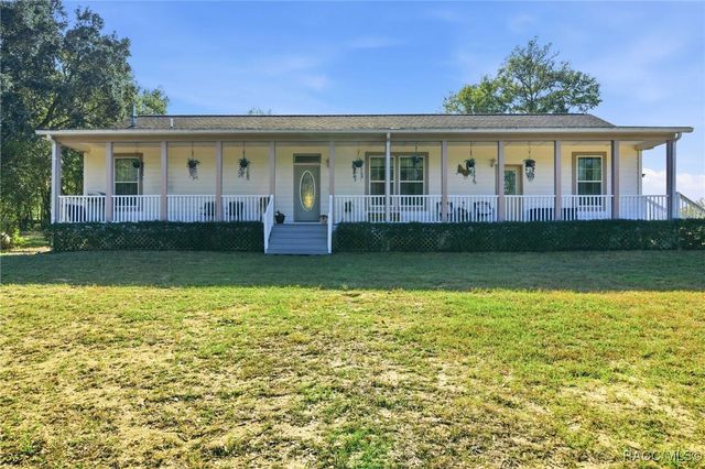 7724 W Sunmar Sample Lane, Dunnellon, FL 34433