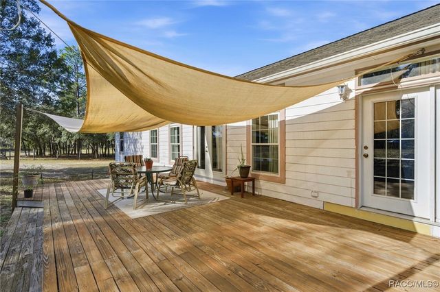 7724 W Sunmar Sample Lane, Dunnellon, FL 34433