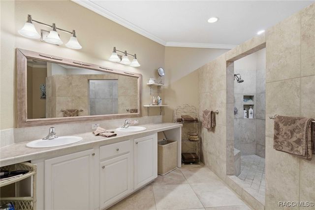 7724 W Sunmar Sample Lane, Dunnellon, FL 34433