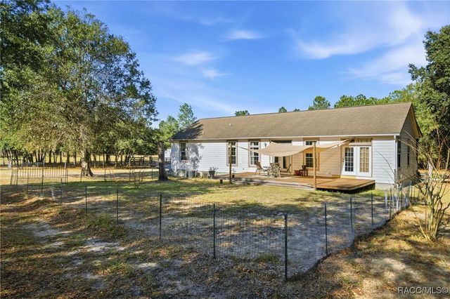 7724 W Sunmar Sample Lane, Dunnellon, FL 34433