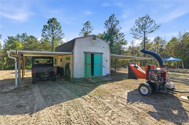 7724 W Sunmar Sample Lane, Dunnellon, FL 34433