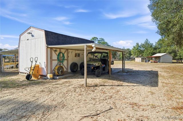 7724 W Sunmar Sample Lane, Dunnellon, FL 34433