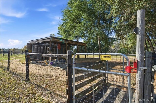 7724 W Sunmar Sample Lane, Dunnellon, FL 34433