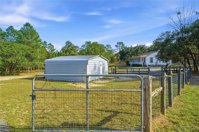 7724 W Sunmar Sample Lane, Dunnellon, FL 34433