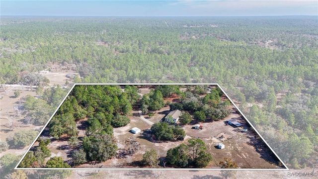 7724 W Sunmar Sample Lane, Dunnellon, FL 34433