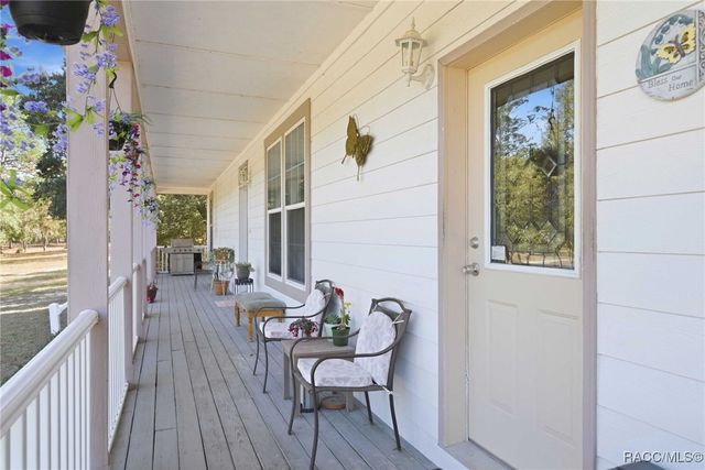 7724 W Sunmar Sample Lane, Dunnellon, FL 34433