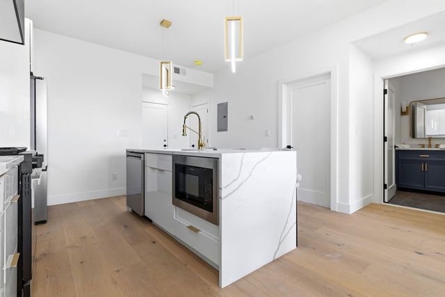 66 Mcgrath 310, Quincy, MA 02169
