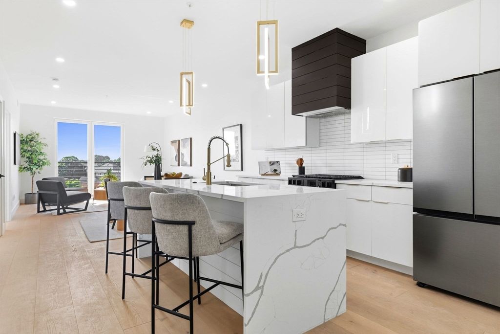 66 Mcgrath 310, Quincy, MA 02169